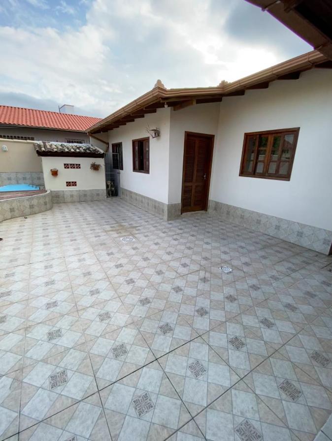 Excelente Casa Com Piscina Na Praia De Ingleses Флоріанополіс Екстер'єр фото